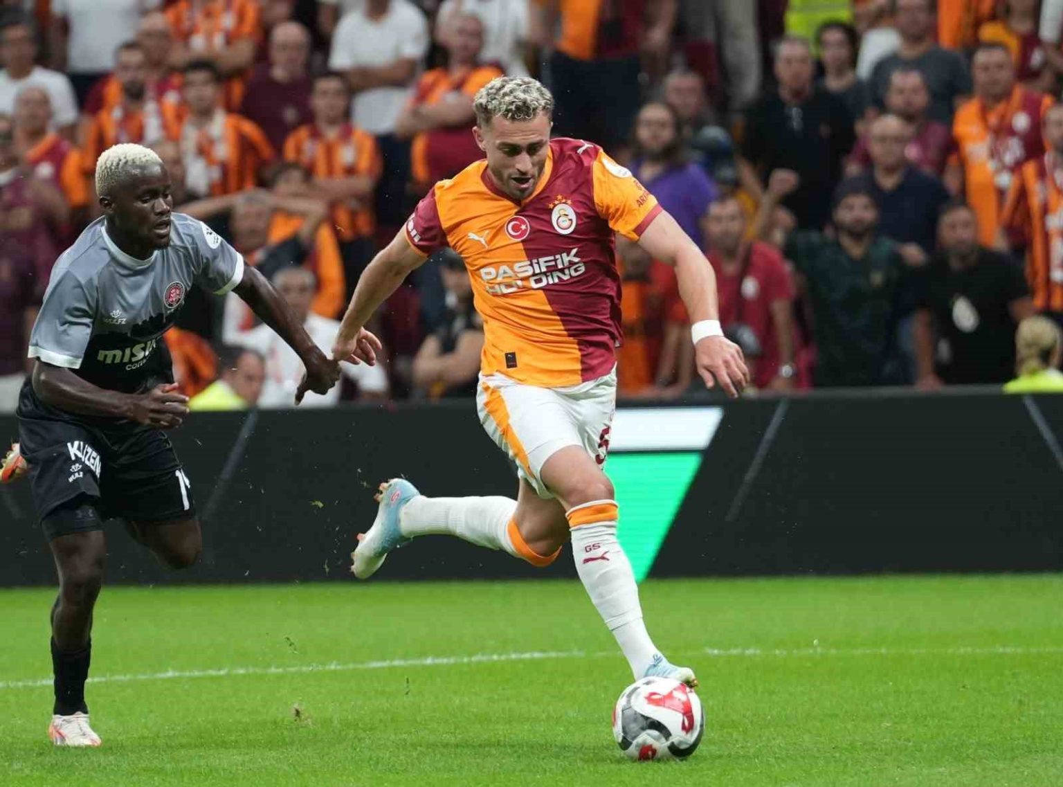 galatasarayda-besiktas-derbilerinin-en-deneyimlisi-baris-alper-yilmaz