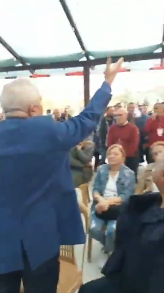 giresunda-chp-kongresinde-gerginlik