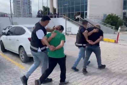 iskenderunda-hapis-cezasiyla-aranan-2-sahis-yakalandi