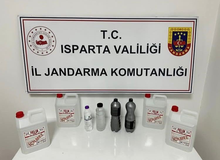ispartada-kacak-icki-operasyonunda-2-supheli-hakkinda-islem-baslatildi