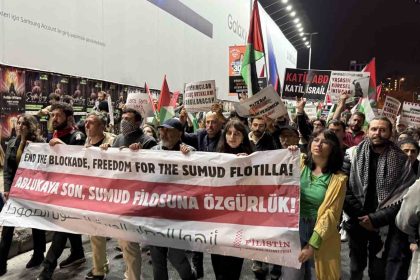 israilin-sumud-filosuna-saldirisi-israil-baskonsoloslugu-onunde-protesto-edildi