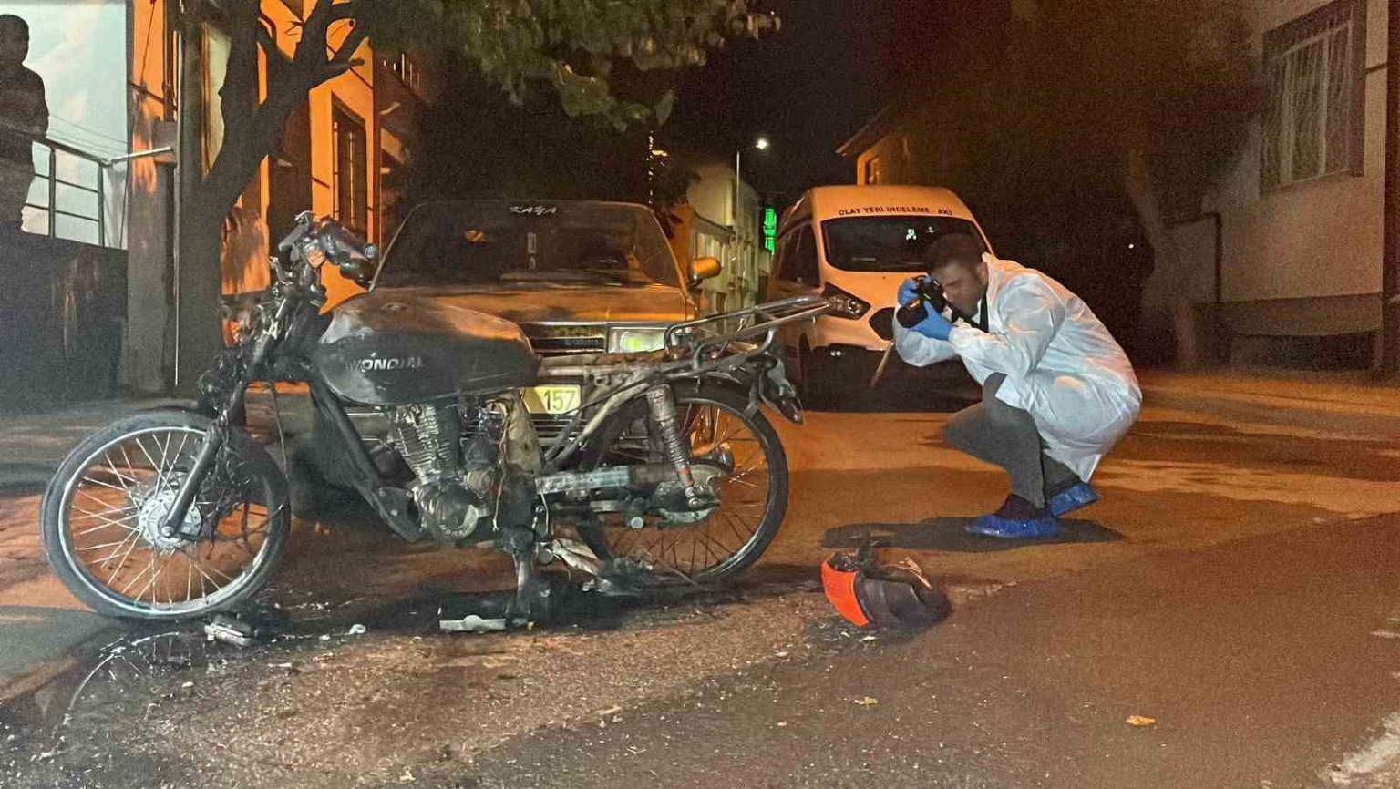 karamanda-bir-kisi-iddia-uzerine-motosikletini-yakti