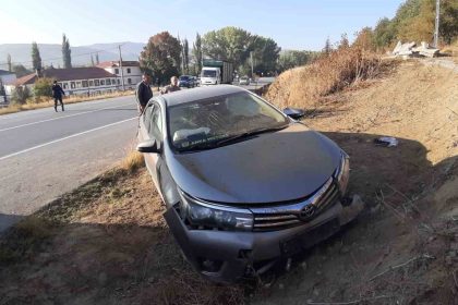 kazada-yaralanan-yasli-kadin-hayatini-kaybetti