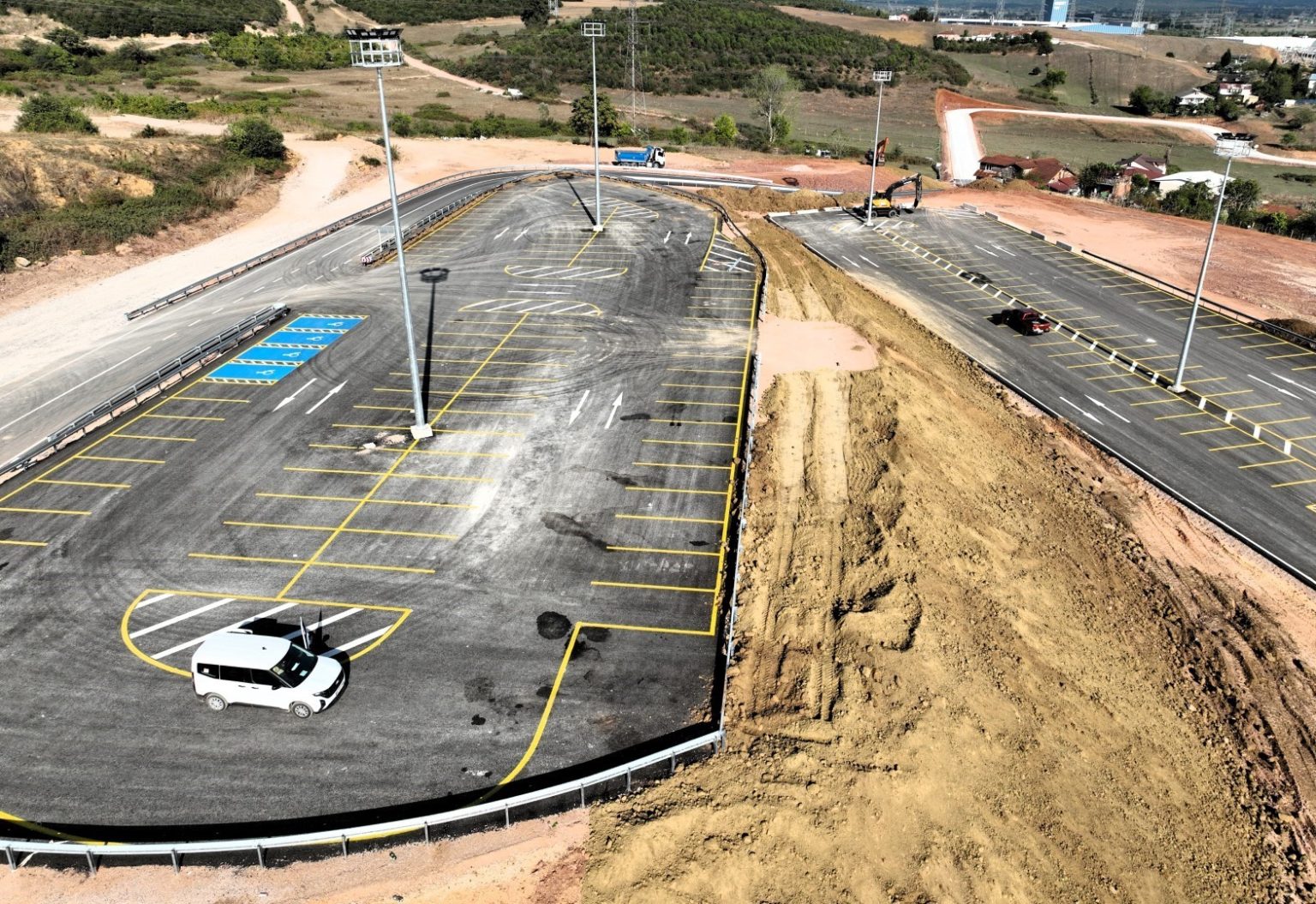 kocaeli-stadinin-cevresinde-hummali-calisma