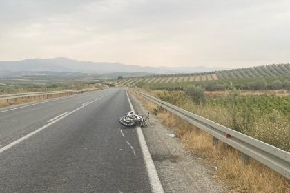 manisada-motosiklet-kazasi-21-yasindaki-surucu-agir-yarali