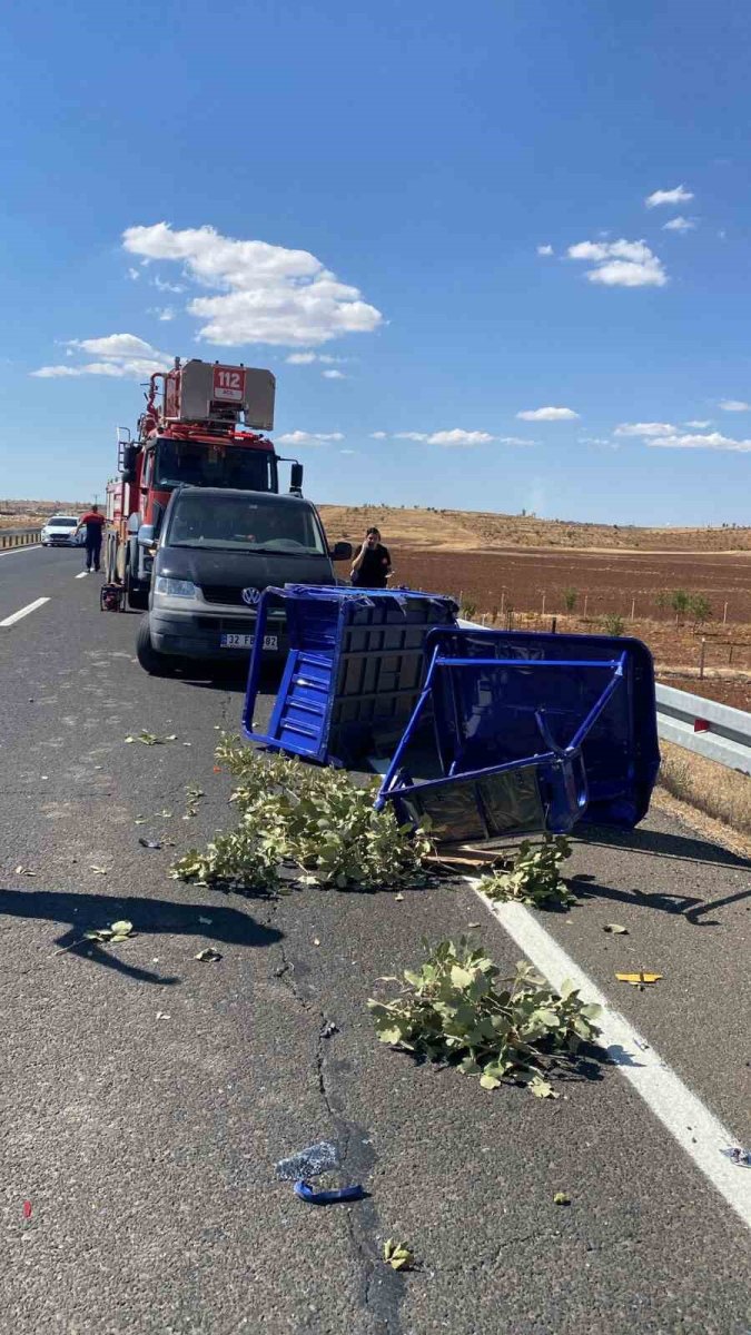 mardinde-otomobil-ile-motosiklet-carpisti-1-olu-4-yarali