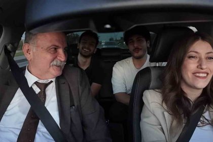 otostop-ceken-ogrencilere-baskandan-surpriz