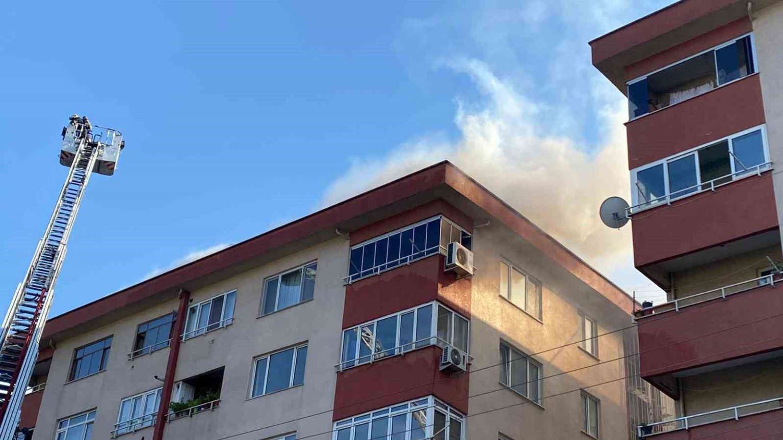 tadilat-yapilan-cati-alevlere-teslim-oldu