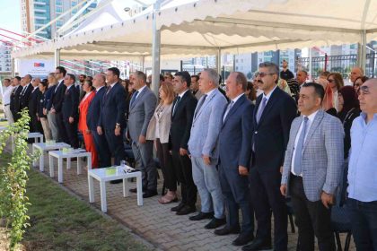 turkiye-geneli-yapimi-tamamlanan-97-okulun-acilis-toreni-diyarbakirda-gerceklestirildi