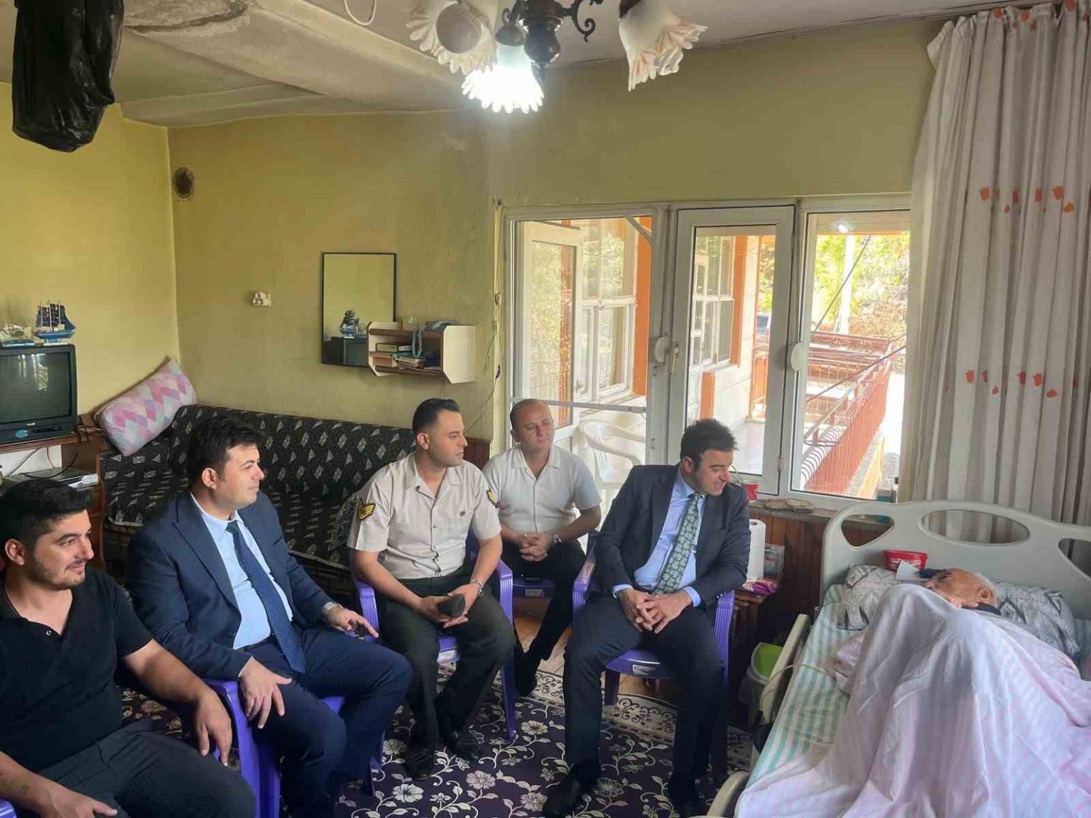 yaslilar-gununde-kore-gazisi-unutulmadi