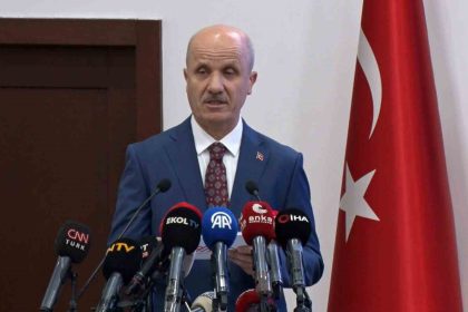 yok-baskani-ozvar-3-yilda-mezun-olabilme-imkani-saglayacak-yapisal-reformlar-gundeme-alinacak