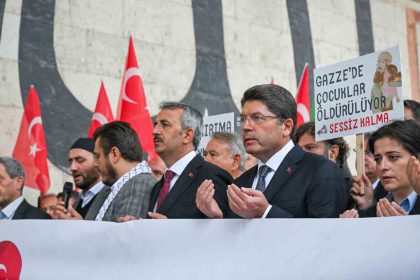 adalet-bakani-tunc-65-binden-fazla-filistinli-sehit-edildi