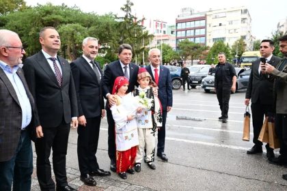 adalet-bakani-tunc-kirklarelinde-temaslarda-bulundu