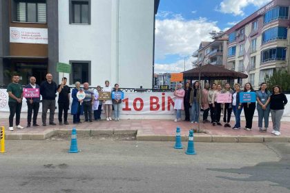 alasehirde-dunya-yuruyus-gunu-etkinligi