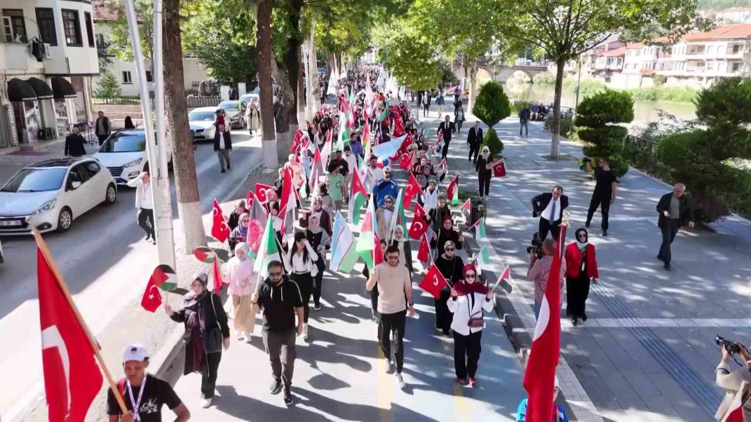 amasyada-universite-ogrencilerinden-filistine-destek-yuruyusu