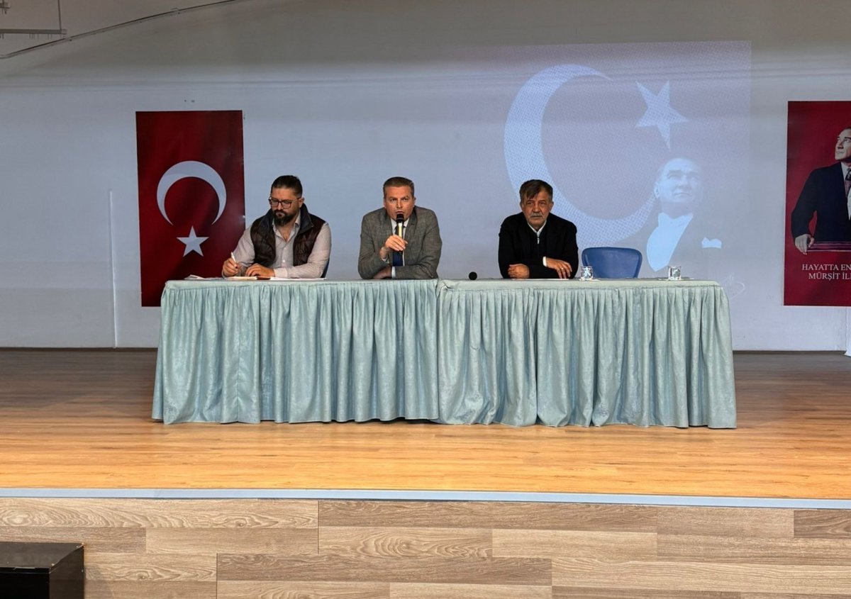 anadolu-mektebi-yazar-okumalari-projesi-icin-toplanti-duzenlendi