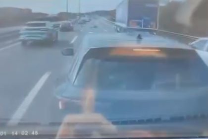 basaksehirde-zincirleme-kaza-kamerada-kamyon-motosiklete-mikser-onundeki-araclara-carpti