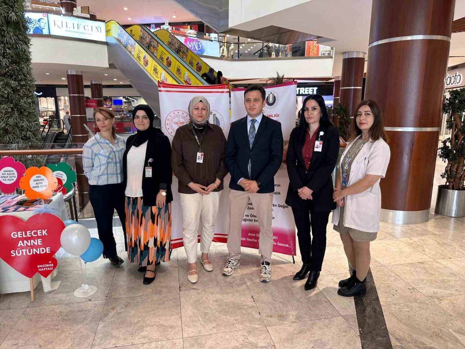 bashekim-yilmaz-anne-sutu-sadece-besin-degil-ayni-zamanda-bebekler-icin-ilac