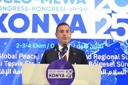 baskan-ahmet-akindan-israile-sert-kinama