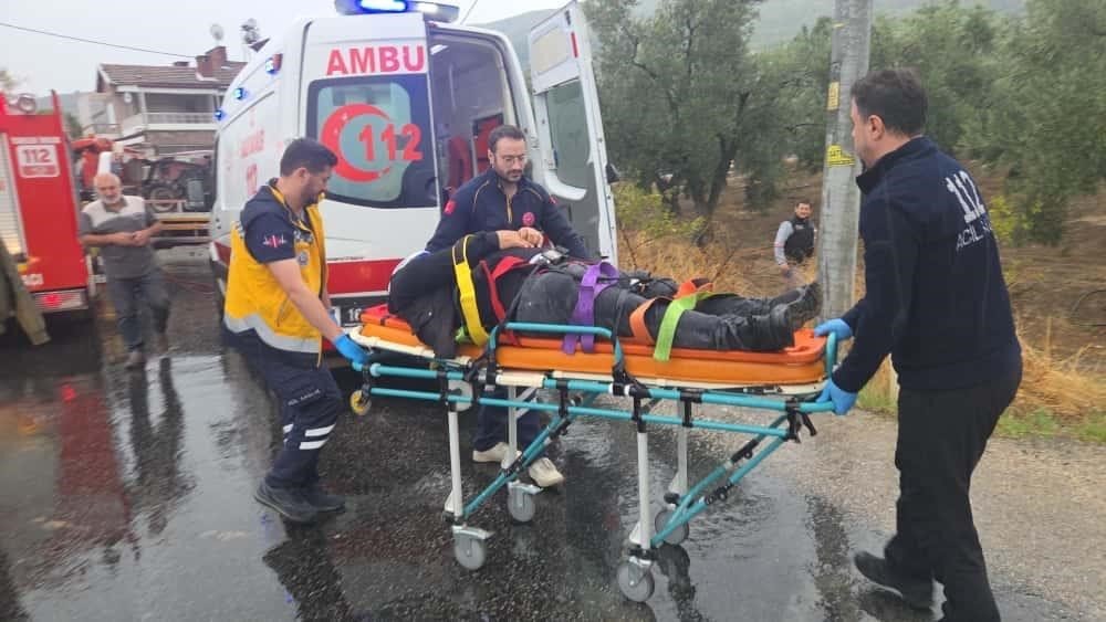 bursada-cekici-ile-kamyonet-carpisti-4-yarali