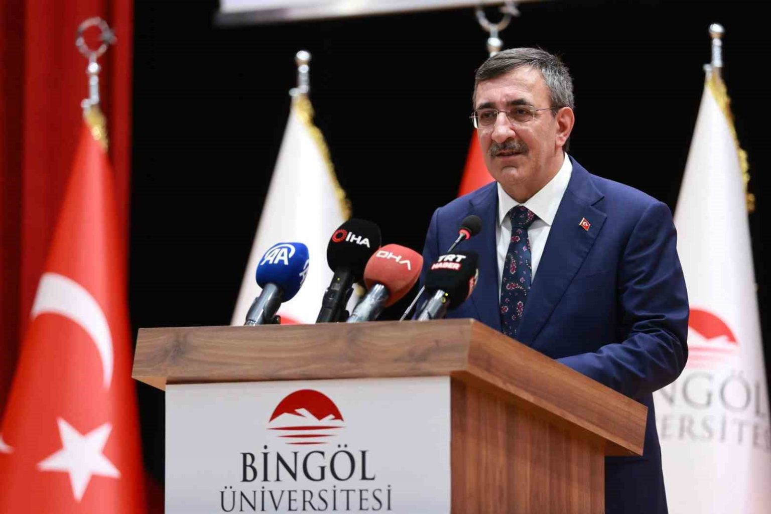 cumhurbaskani-yardimcisi-yilmaz-sumud-filosuna-binenler-insanligin-ortak-vicdaninin-tercumani-oldular