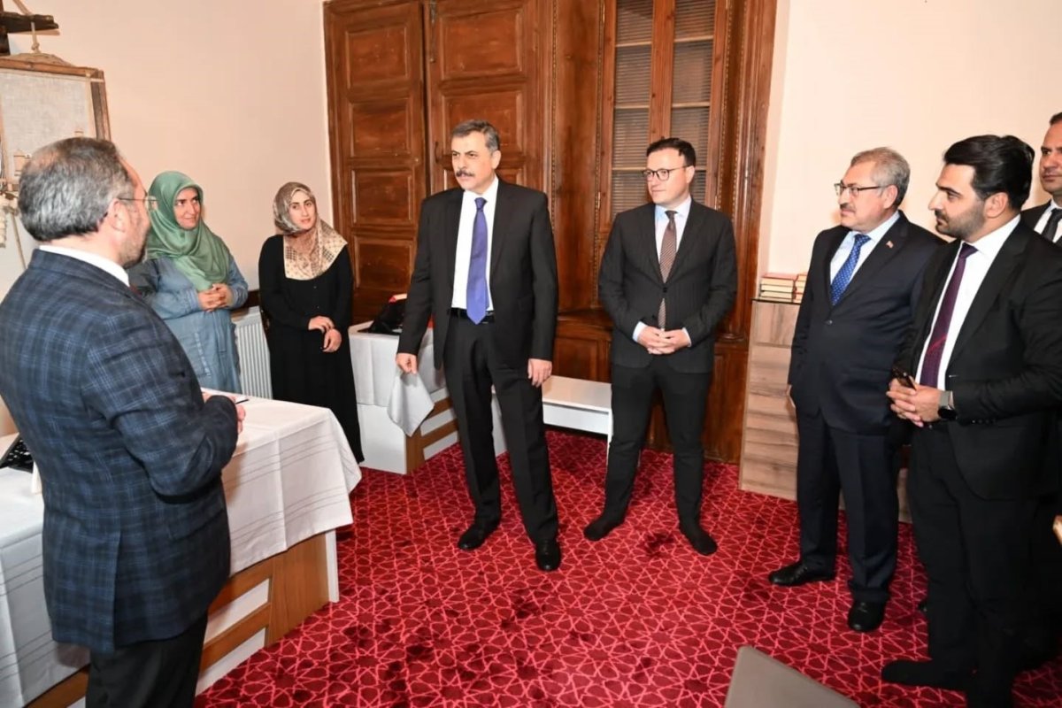 ebubekir-efendi-darul-huffaz-gozdolduruyor