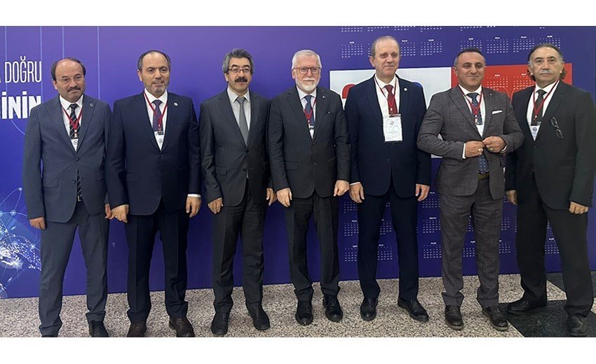 etu-rektoru-prof-dr-bulent-cakmak-yokun-2030-turk-yuksekogretim-yol-haritasi-toplantisina-katildi