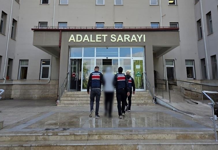 firari-feto-uyesi-sivasta-yakalandi