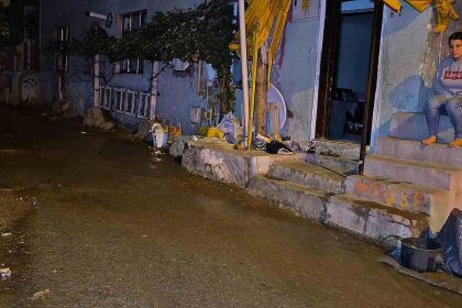 gece-yarisi-patlayan-su-borusu-panige-neden-oldu