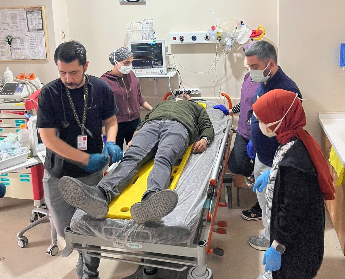 golbasi-devlet-hastanesinde-turkuaz-kod-tatbikati-yapildi