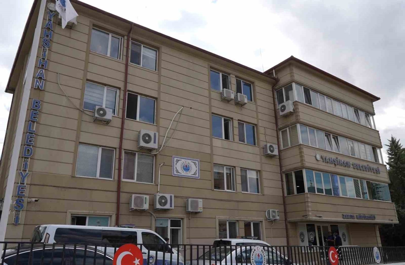 irtikap-sorusturmasinda-aralarinda-belediye-baskaninin-da-bulundugu-5-tutuklunun-mal-varliklarina-el-konuldu