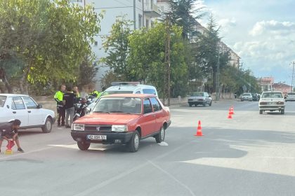 otomobilin-carptigi-8-yasindaki-cocuk-yaralandi