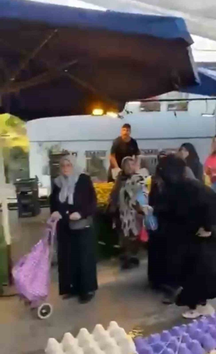 peceyle-gizlendiler-pazarda-hirsizlik-yaparken-yakalaninca-boyle-kactilar