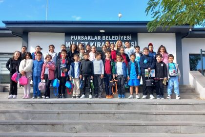 pursaklar-belediyesi-kitap-okuma-etkinligi-duzenledi