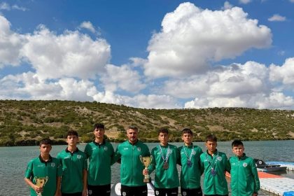 sakarya-buyuksehir-sporculari-eskisehirde-ikincilik-kupasini-kaldirdi