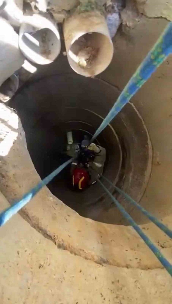 tuzlada-10-metrelik-kuyuya-dusen-kopek-operasyonla-kurtarildi