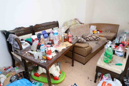 yunusemrede-cop-evden-2-kamyon-cop-cikarildi