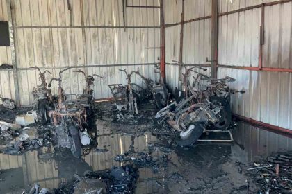 antalyada-motosiklet-servisinde-cikan-yanginda-10un-uzerinde-motosiklet-kule-dondu