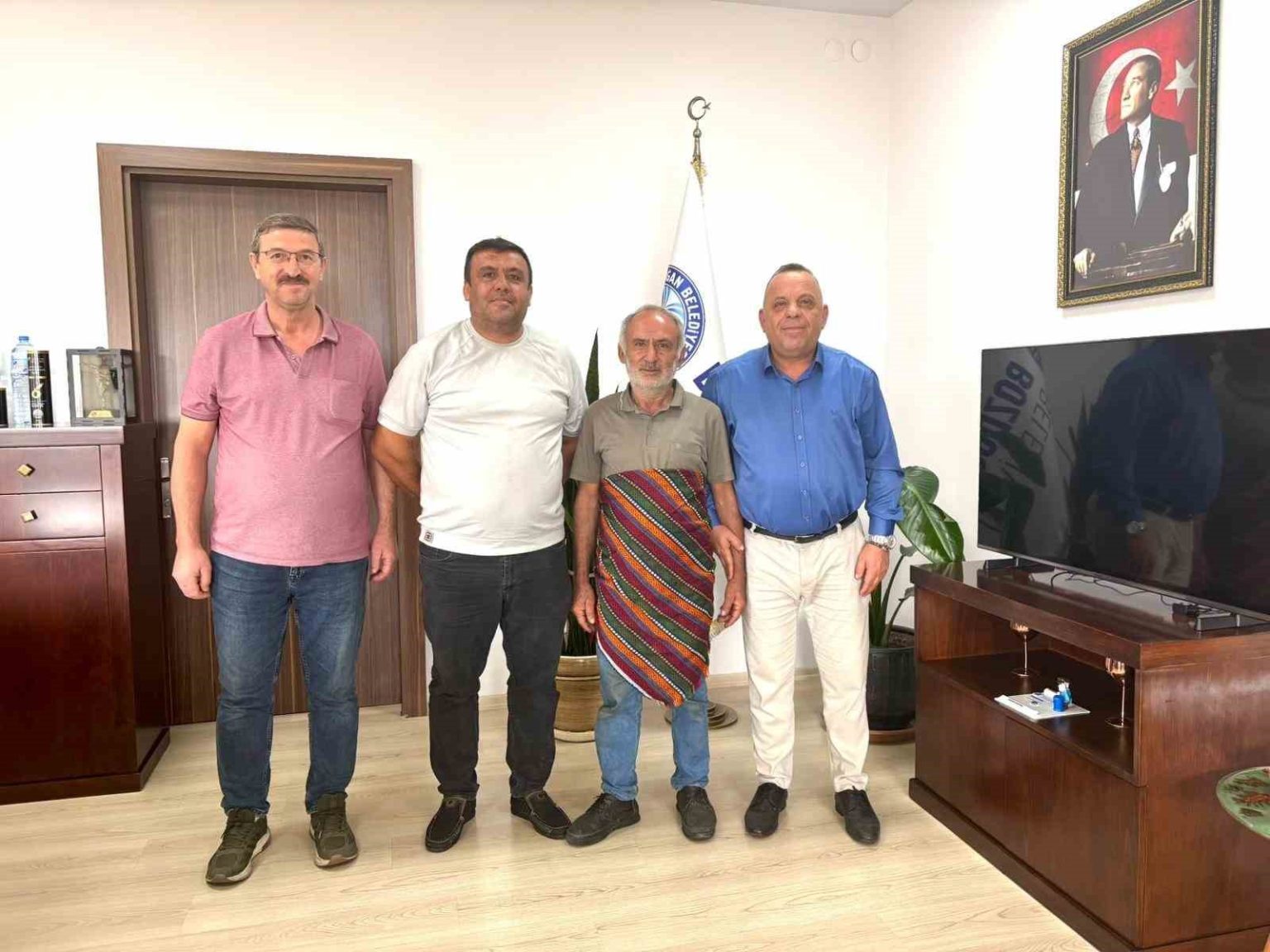 baskan-ozel-bozdogan-ahisini-agirladi