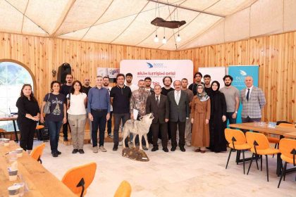 bilim-kafe-etkinliginde-yaban-hayati-konusuldu