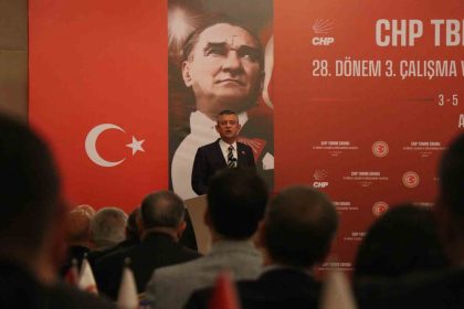 chp-lideri-ozel-son-secimin-birinci-partisiyiz-artik-sokakta-cok-daha-gucluyuz