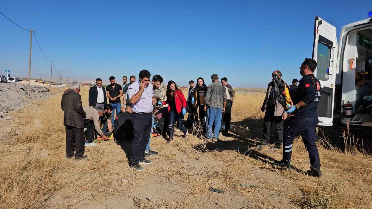 dugun-konvoyunda-feci-kaza-4-yarali