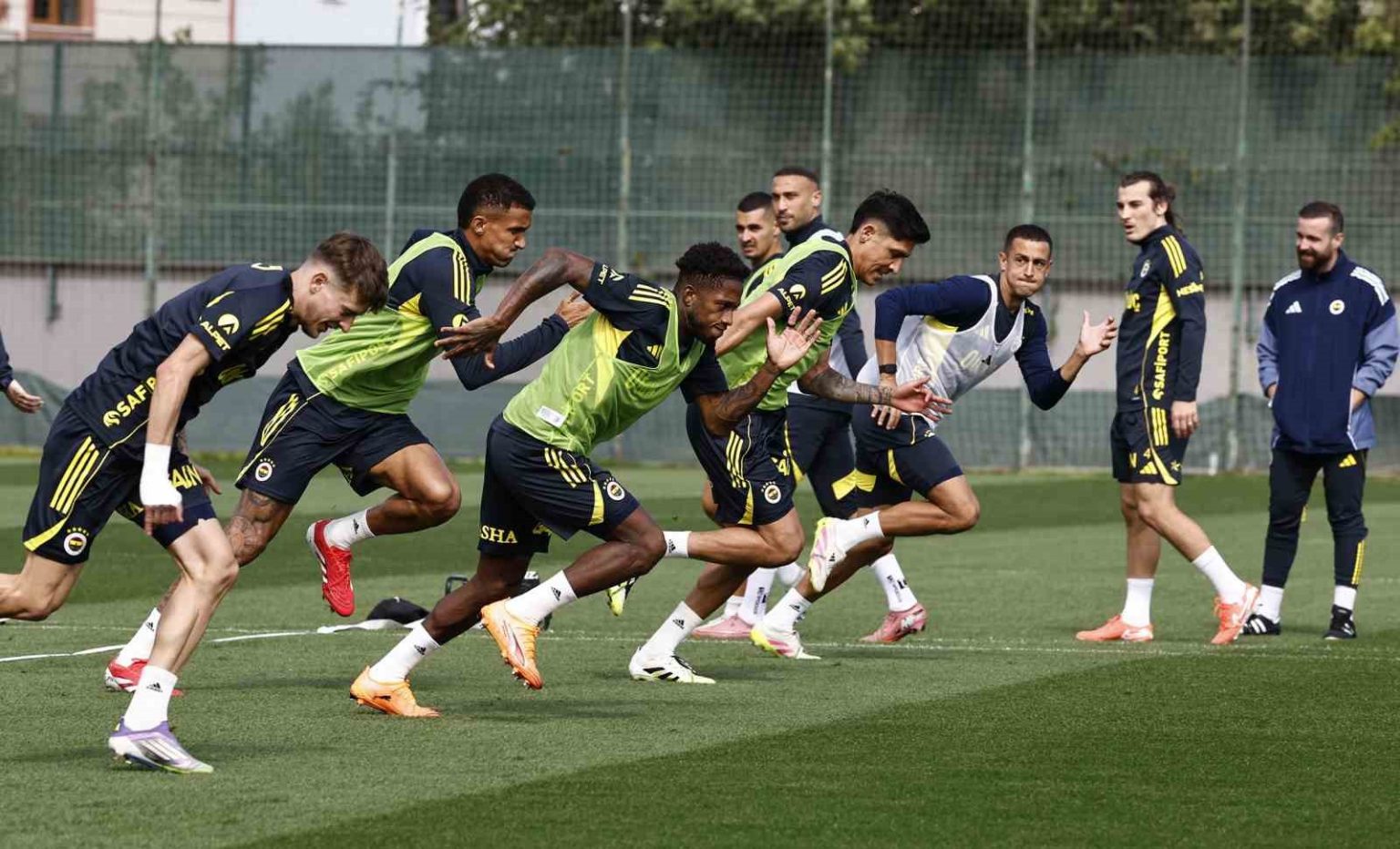 fenerbahce-samsunspor-macinin-hazirliklarini-tamamladi