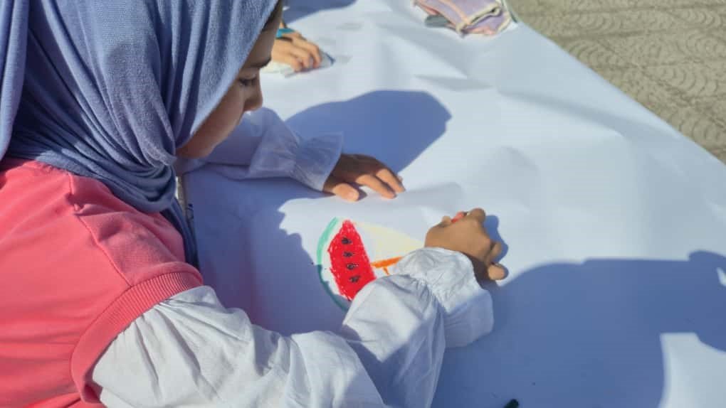 filistinli-cocuklar-icin-ciz-etkinligi