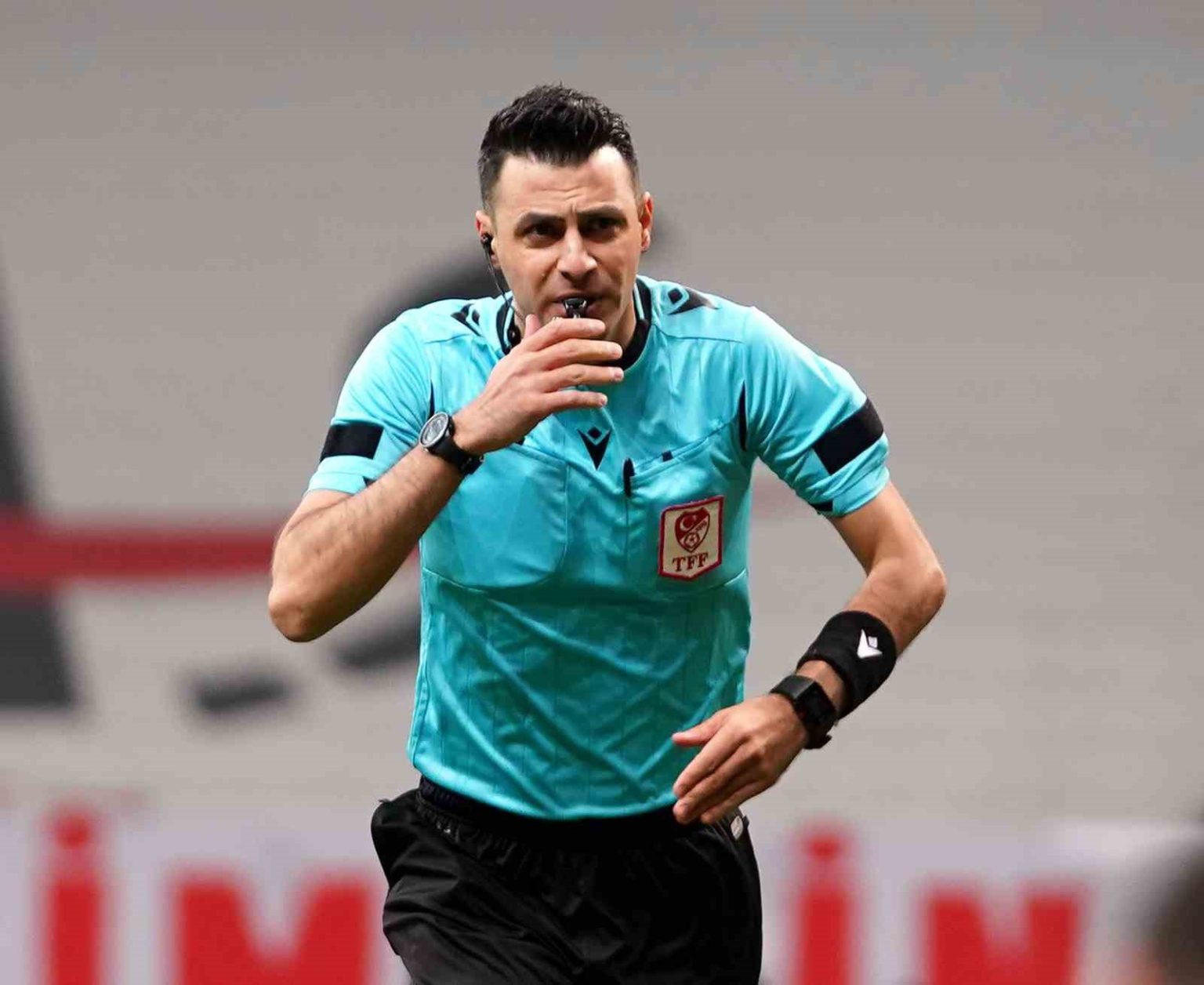 galatasaray-besiktas-derbisinin-vari-ali-sansalan-oldu