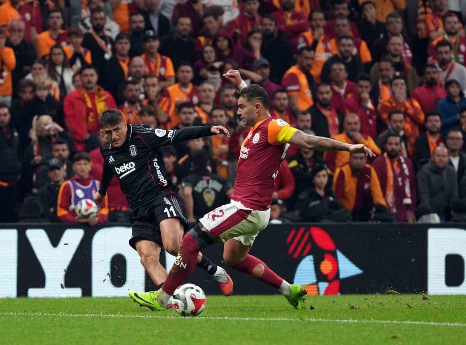 galatasaray-ile-besiktas-11-mac-sonra-berabere-kaldi