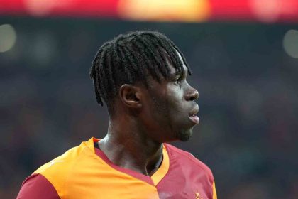 galatasarayda-wilfried-singo-sakatlandi