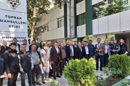 hashas-ekimi-konusunda-ureticiler-bilgilendirildi