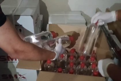 jandarmadan-kacak-alkol-baskini-620-litre-etil-alkol-ele-gecirildi