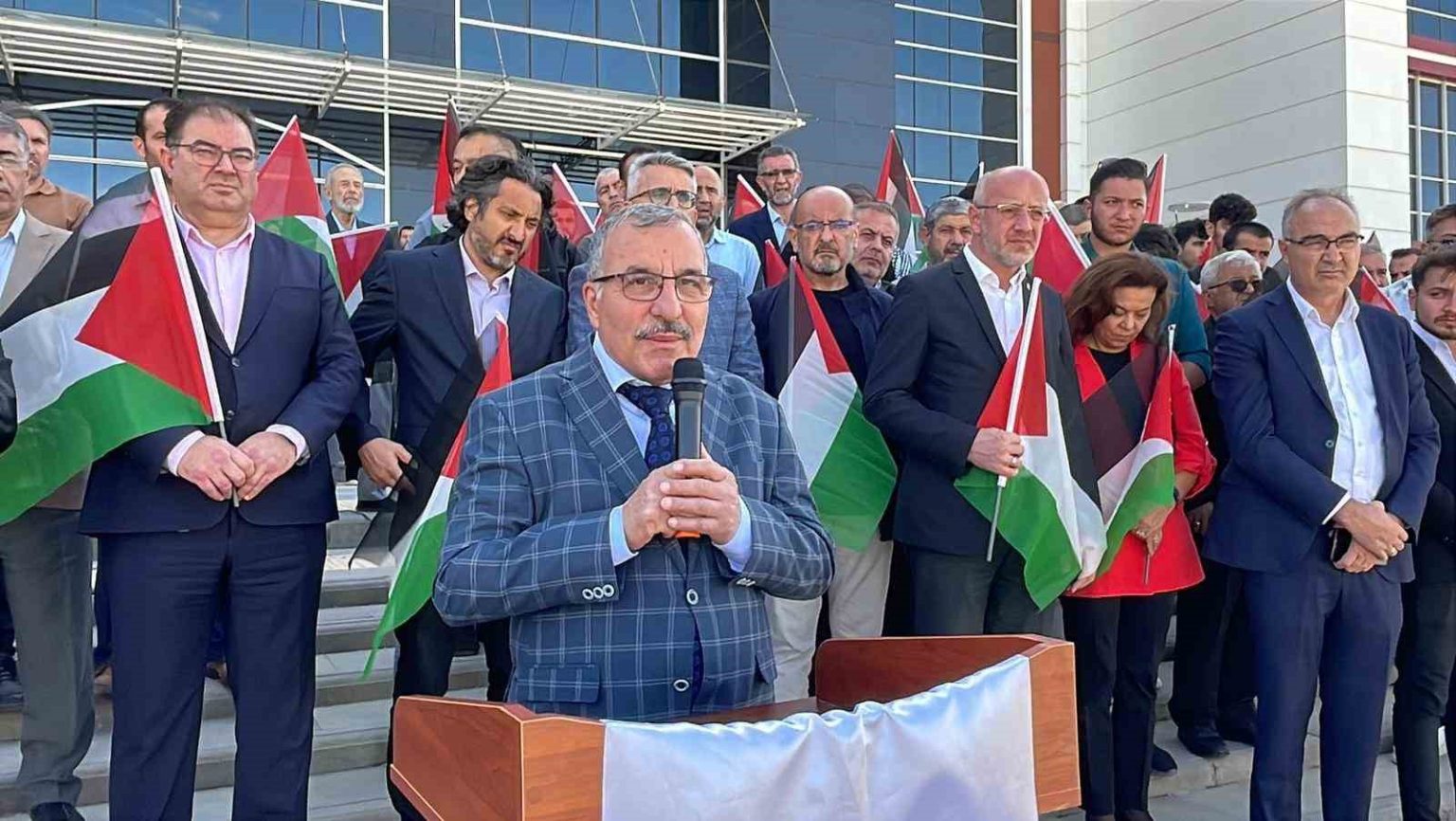 kmuden-sumud-filosuna-destek